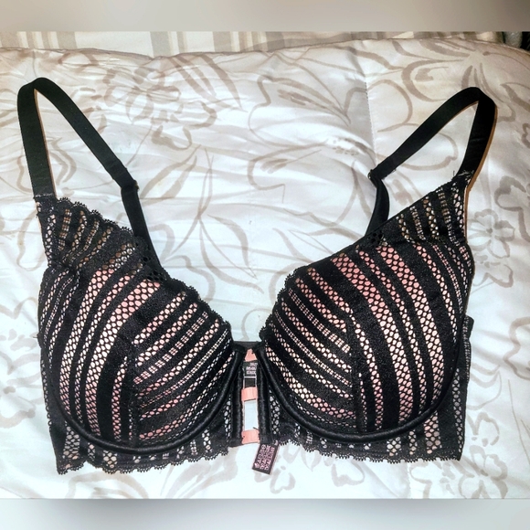 Victorias Secret Bra - Picture 3 of 5
